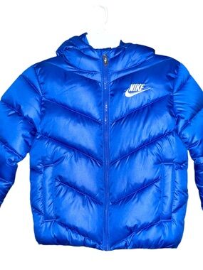 Nike— children’s Royal Blue therma fit loose fit puffer Jacket with Hood